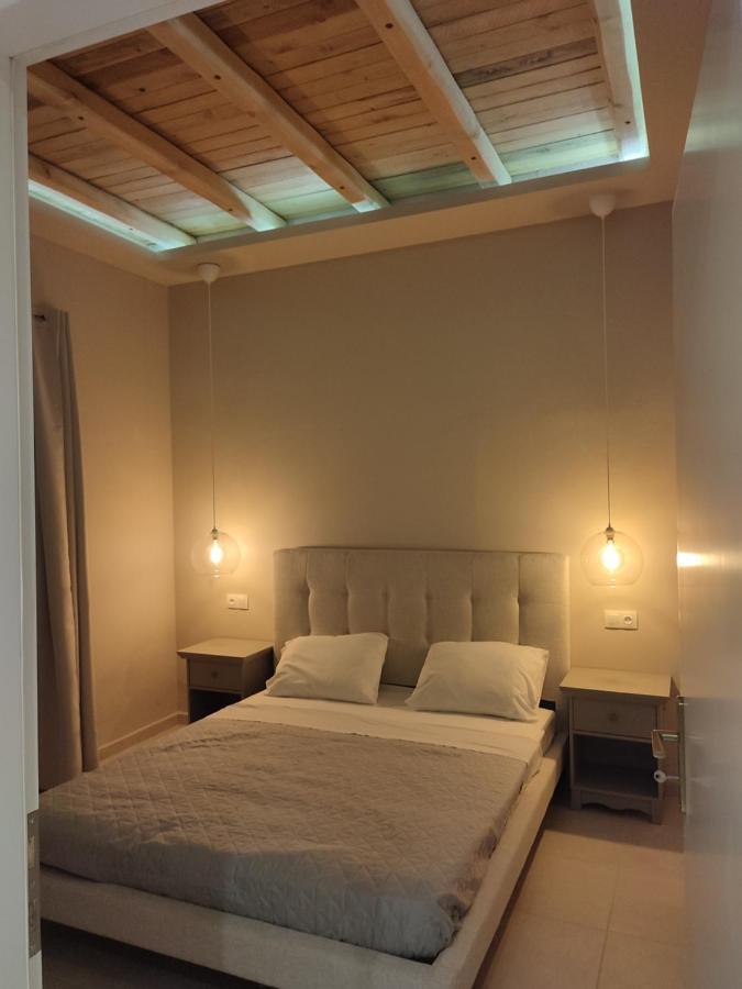 Gratelia Apartment Damnoni Ngoại thất bức ảnh