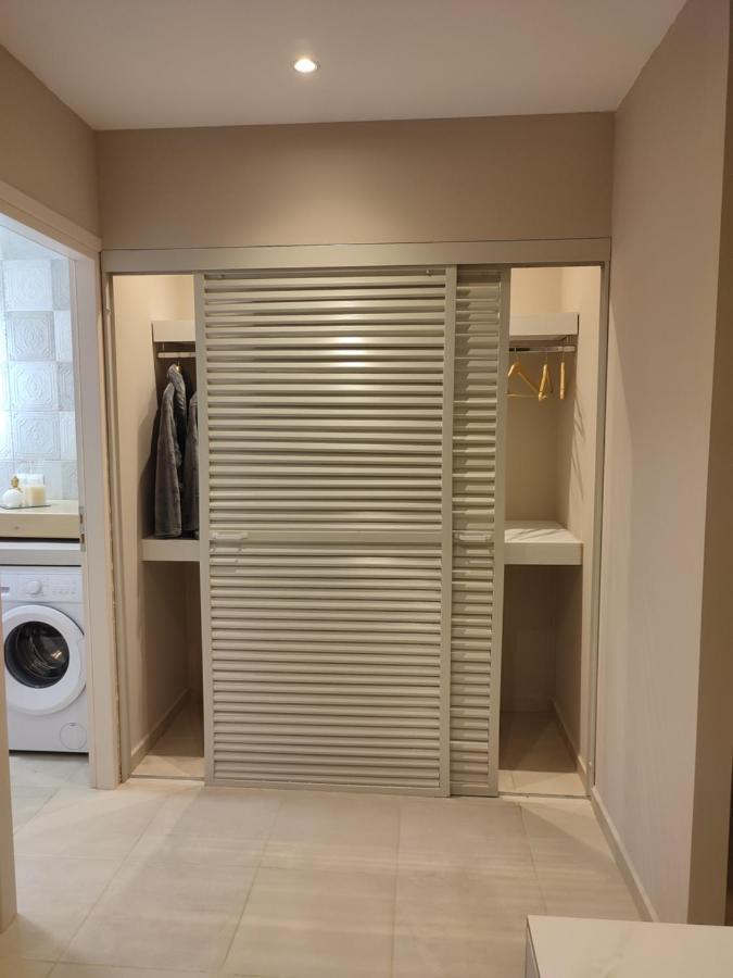 Gratelia Apartment Damnoni Ngoại thất bức ảnh