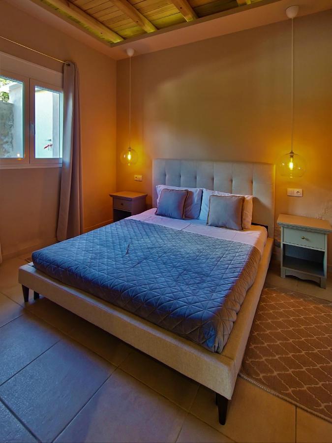 Gratelia Apartment Damnoni Ngoại thất bức ảnh
