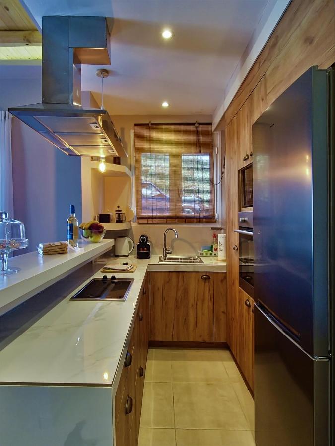 Gratelia Apartment Damnoni Ngoại thất bức ảnh